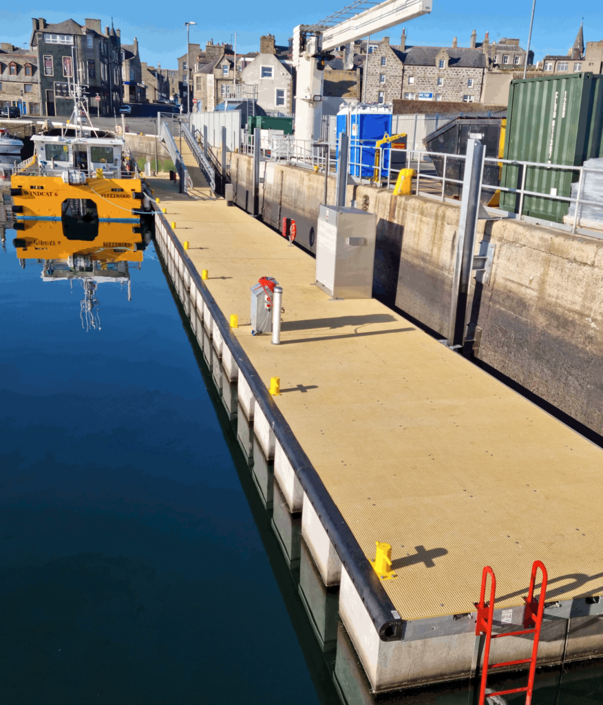 Heavy duty pontoon with service bollard and emergency access red ladder