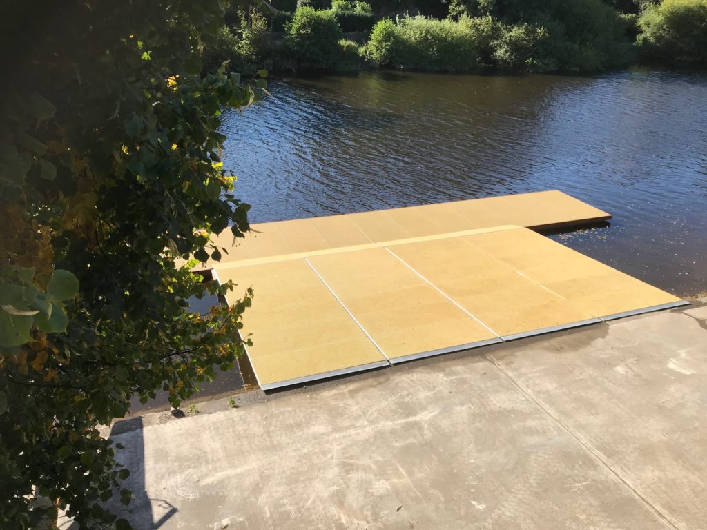 Grp min mesh decked rowing pontoon